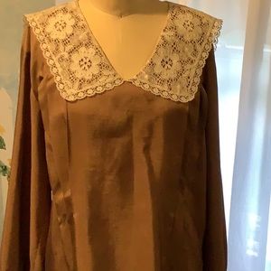 Handmade lace collared polyester blouse